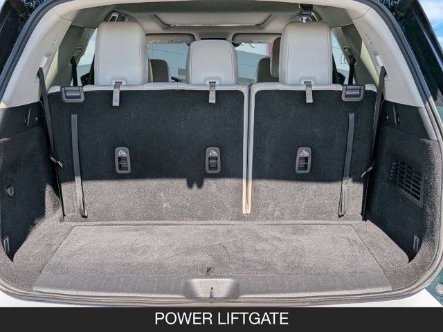 2022 Nissan Pathfinder SL 2022 Nissan Pathfinder SL