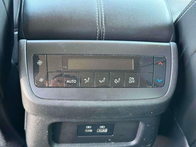 2022 Nissan Pathfinder SL 4WD