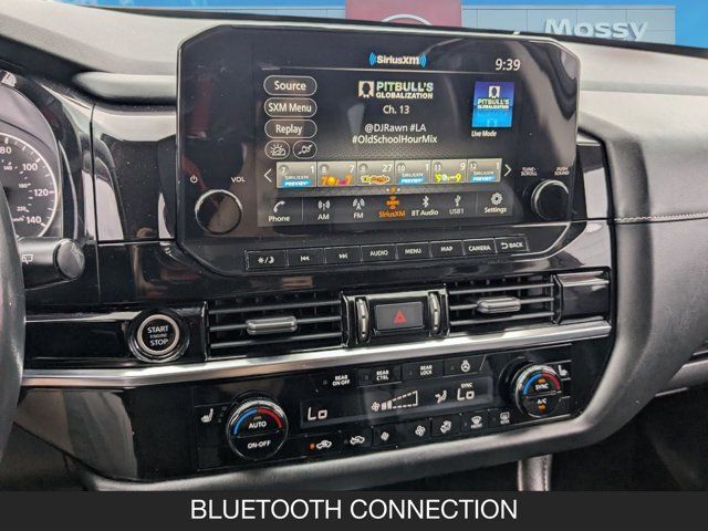 2022 Nissan Pathfinder SL 2022 Nissan Pathfinder SL