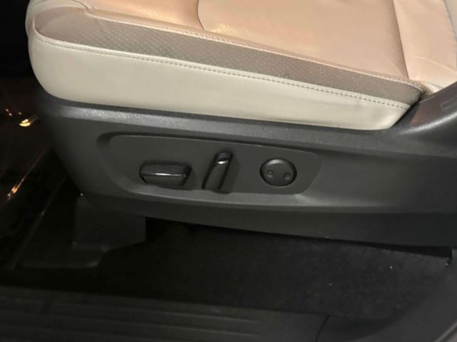 2022 Nissan Pathfinder SL 4WD