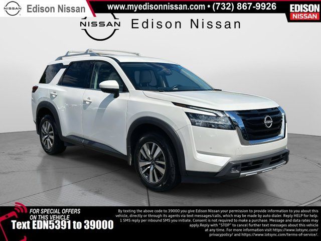 2022 Nissan Pathfinder SL 2022 Nissan Pathfinder SL