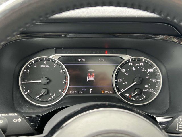 2022 Nissan Pathfinder SL