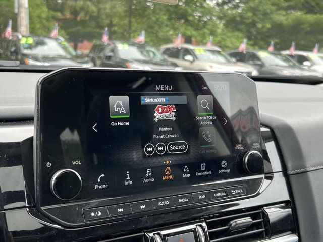 2022 Nissan Pathfinder SL