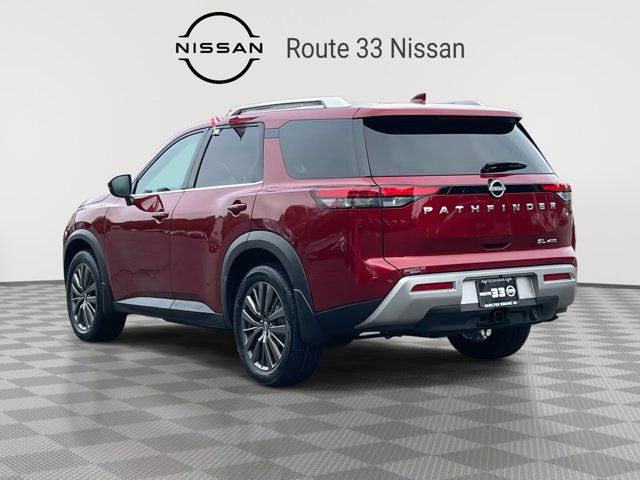 2022 Nissan Pathfinder SL