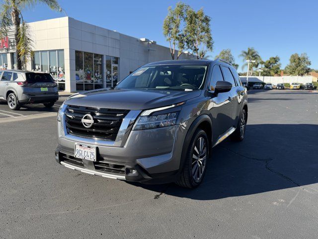 2022 Nissan Pathfinder Platinum 2022 Nissan Pathfinder Platinum