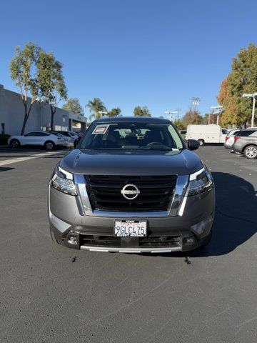2022 Nissan Pathfinder Platinum 2022 Nissan Pathfinder Platinum