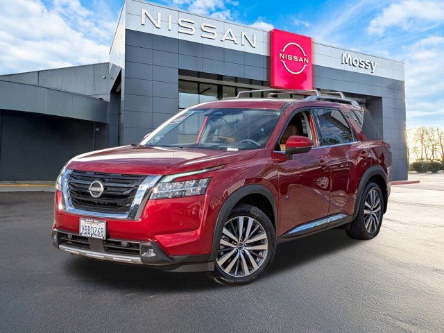 2022 Nissan Pathfinder Platinum 2022 Nissan Pathfinder Platinum