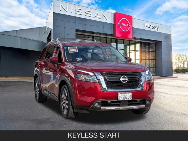 2022 Nissan Pathfinder Platinum 2022 Nissan Pathfinder Platinum