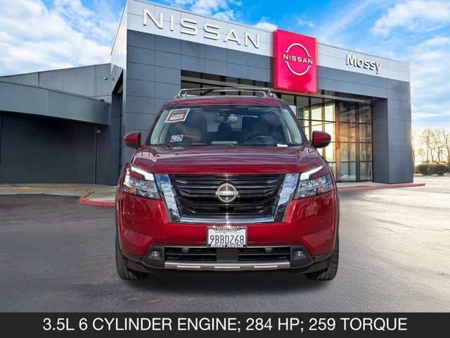 2022 Nissan Pathfinder Platinum 2022 Nissan Pathfinder Platinum