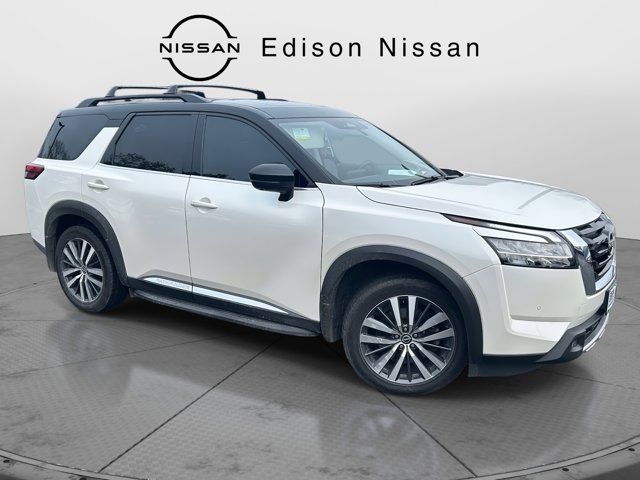 2022 Nissan Pathfinder Platinum 2022 Nissan Pathfinder Platinum