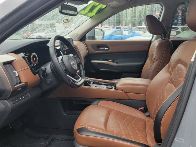 2022 Nissan Pathfinder Platinum