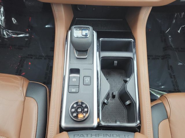 2022 Nissan Pathfinder Platinum 4WD