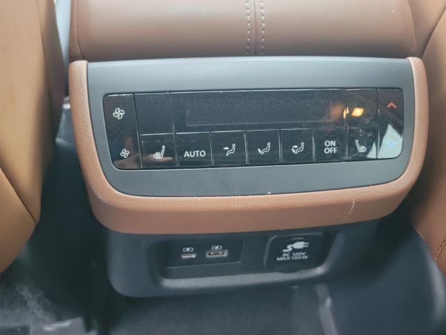 2022 Nissan Pathfinder Platinum 4WD