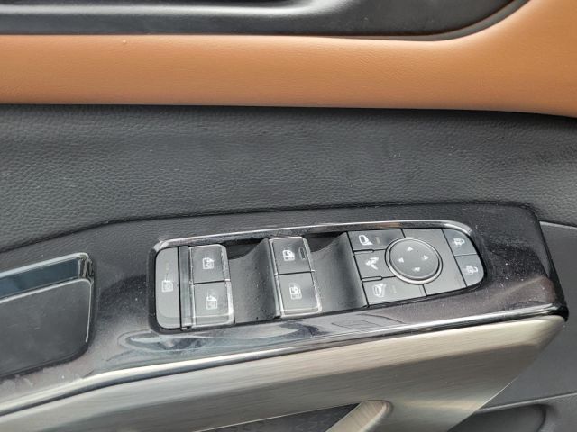 2022 Nissan Pathfinder Platinum 4WD