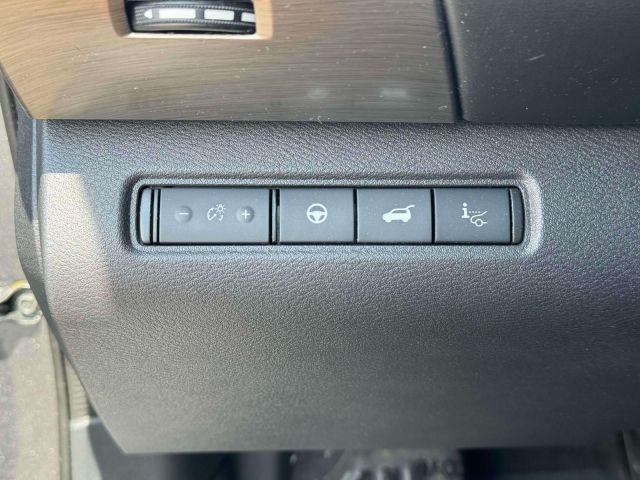 2022 Nissan Pathfinder Platinum 4WD