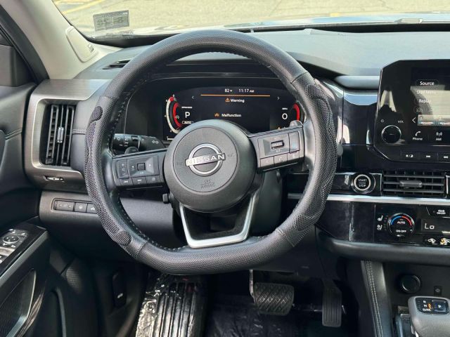 2022 Nissan Pathfinder Platinum 4WD
