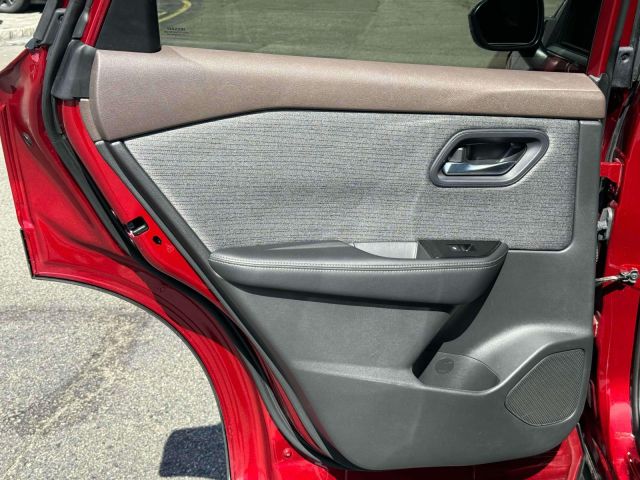 2022 Nissan Rogue AWD SV