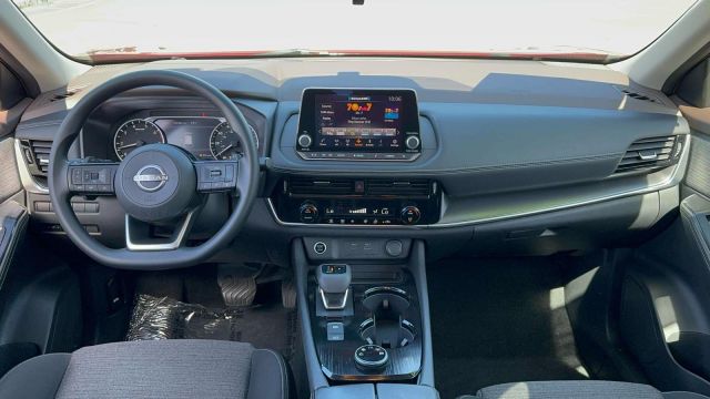 2022 Nissan Rogue AWD SV
