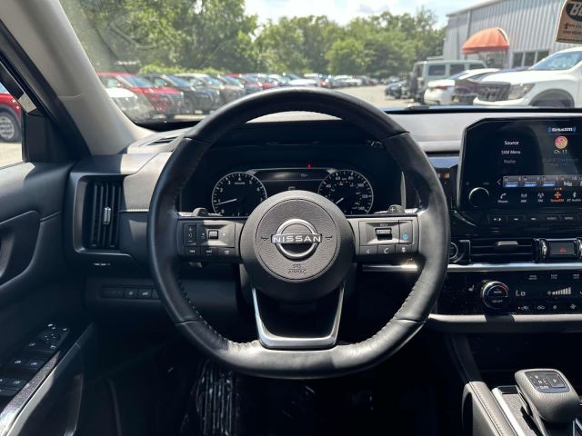 2022 Nissan Rogue AWD SV
