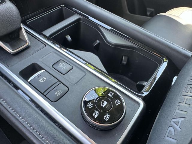 2022 Nissan Rogue AWD SV