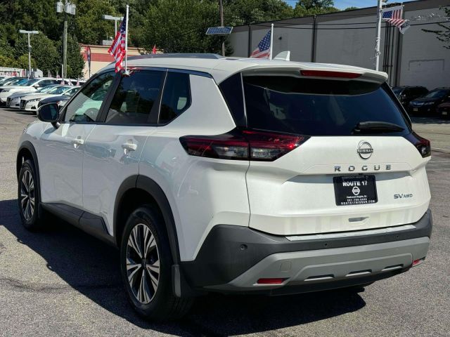 2022 Nissan Rogue AWD SV