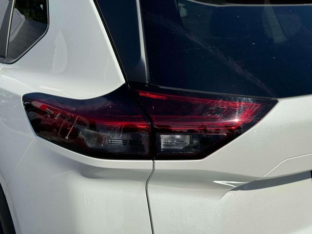 2022 Nissan Rogue AWD SV