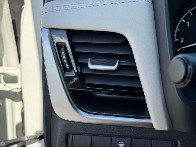 2022 Nissan Rogue AWD SV