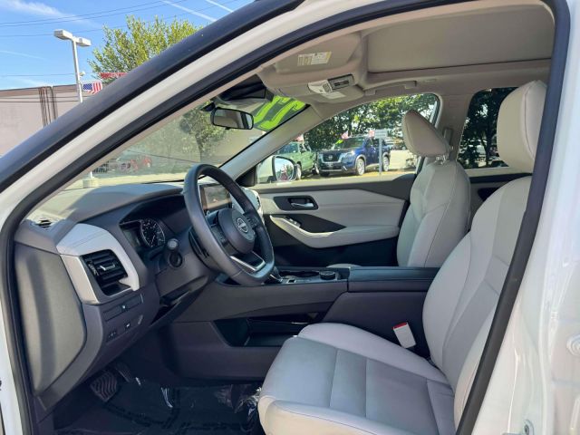 2022 Nissan Rogue AWD SV
