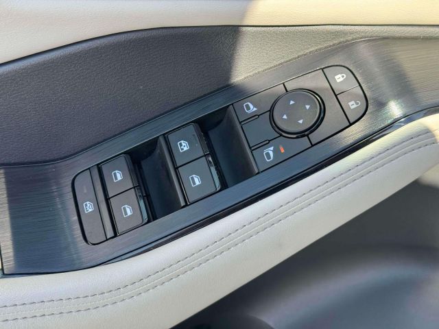 2022 Nissan Rogue AWD SV