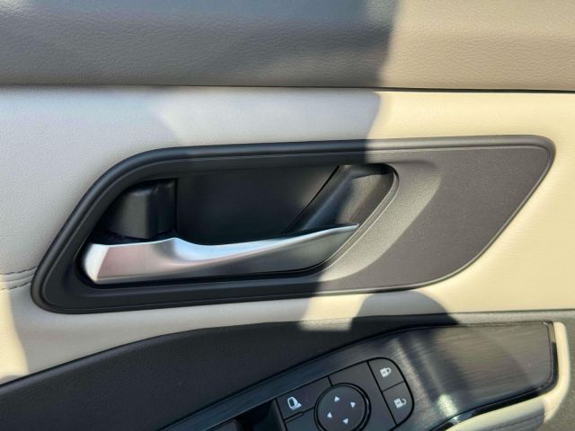 2022 Nissan Rogue AWD SV