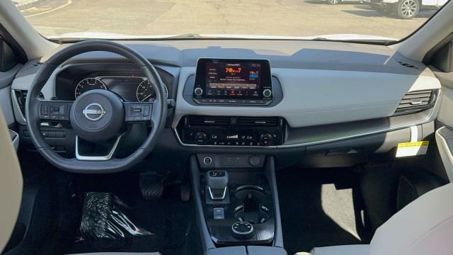 2022 Nissan Rogue AWD SV