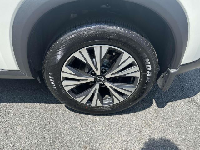 2022 Nissan Rogue AWD SV