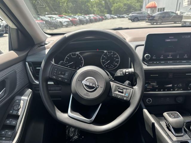 2022 Nissan Rogue AWD SV