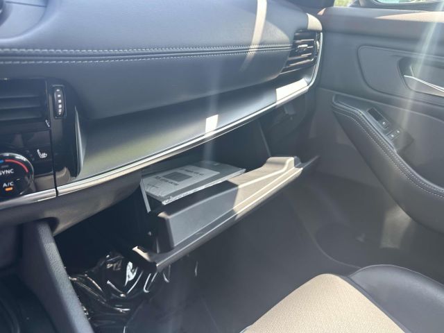 2022 Nissan Rogue AWD SV