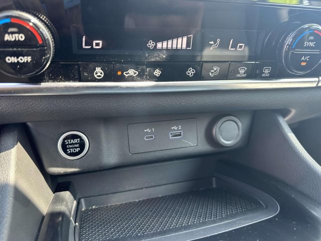 2022 Nissan Rogue AWD SV