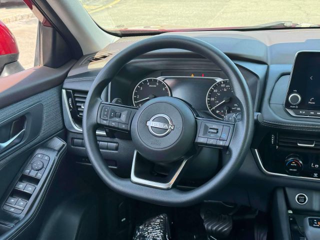2022 Nissan Rogue AWD SV