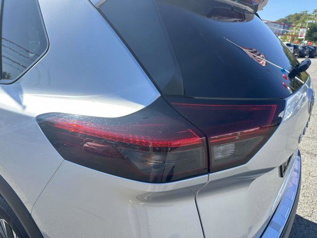 2022 Nissan Rogue SV 2022 Nissan Rogue SV