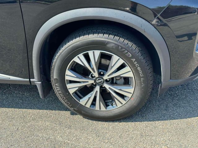 2022 Nissan Rogue AWD SV