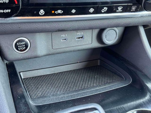 2022 Nissan Rogue AWD SV