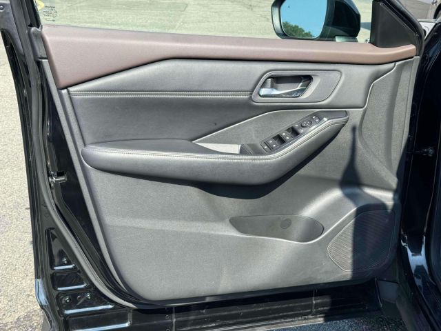 2022 Nissan Rogue AWD SV