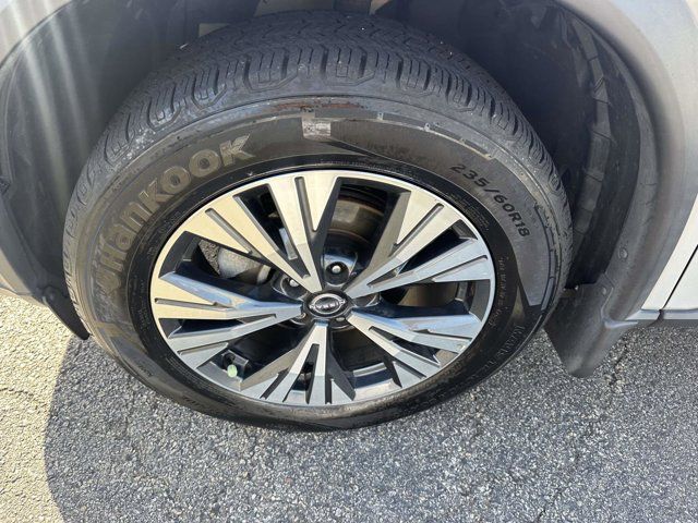 2022 Nissan Rogue SV 2022 Nissan Rogue SV