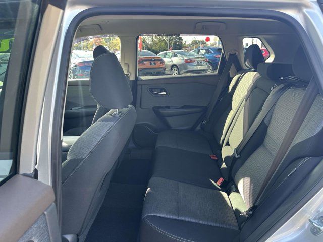 2022 Nissan Rogue SV 2022 Nissan Rogue SV