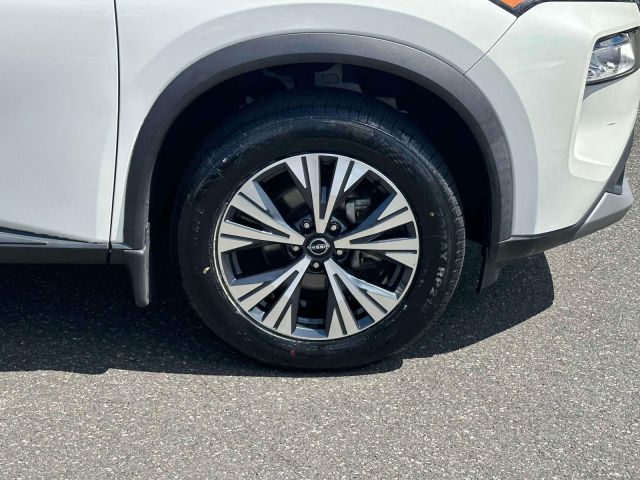 2022 Nissan Rogue AWD SV