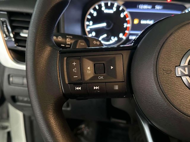 2022 Nissan Rogue AWD SV