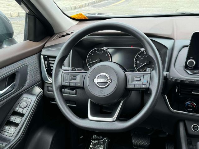 2022 Nissan Rogue AWD SV