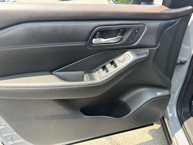 2022 Nissan Rogue SL