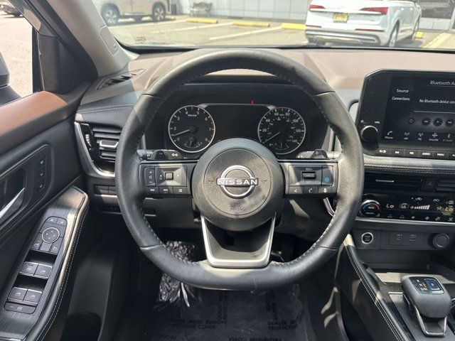 2022 Nissan Rogue SL