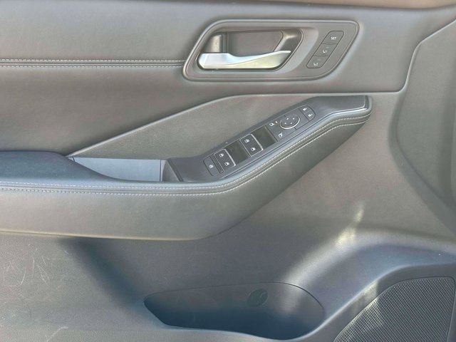 2022 Nissan Rogue SL 2022 Nissan Rogue SL