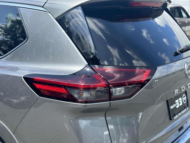 2022 Nissan Rogue AWD SL