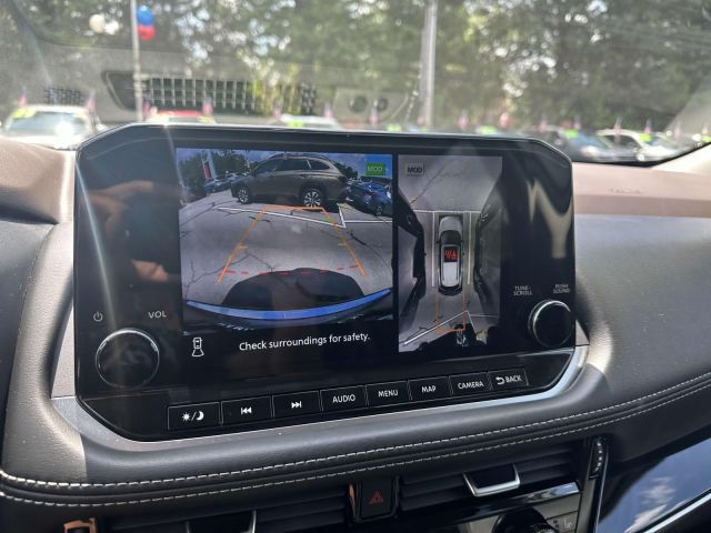 2022 Nissan Rogue AWD SL